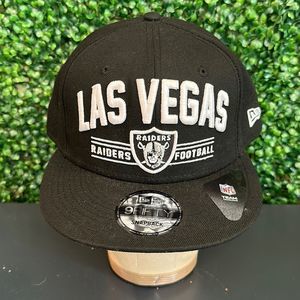 New Era Las Vegas Raiders NFL Black 9fifty Snapback Cap Hat!